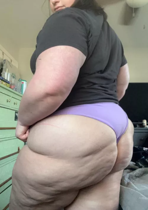 How long would you last with this on your lap? 😉💋 by mmunch333