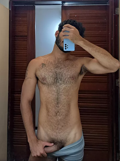 Hungry 😋 by gustavohot