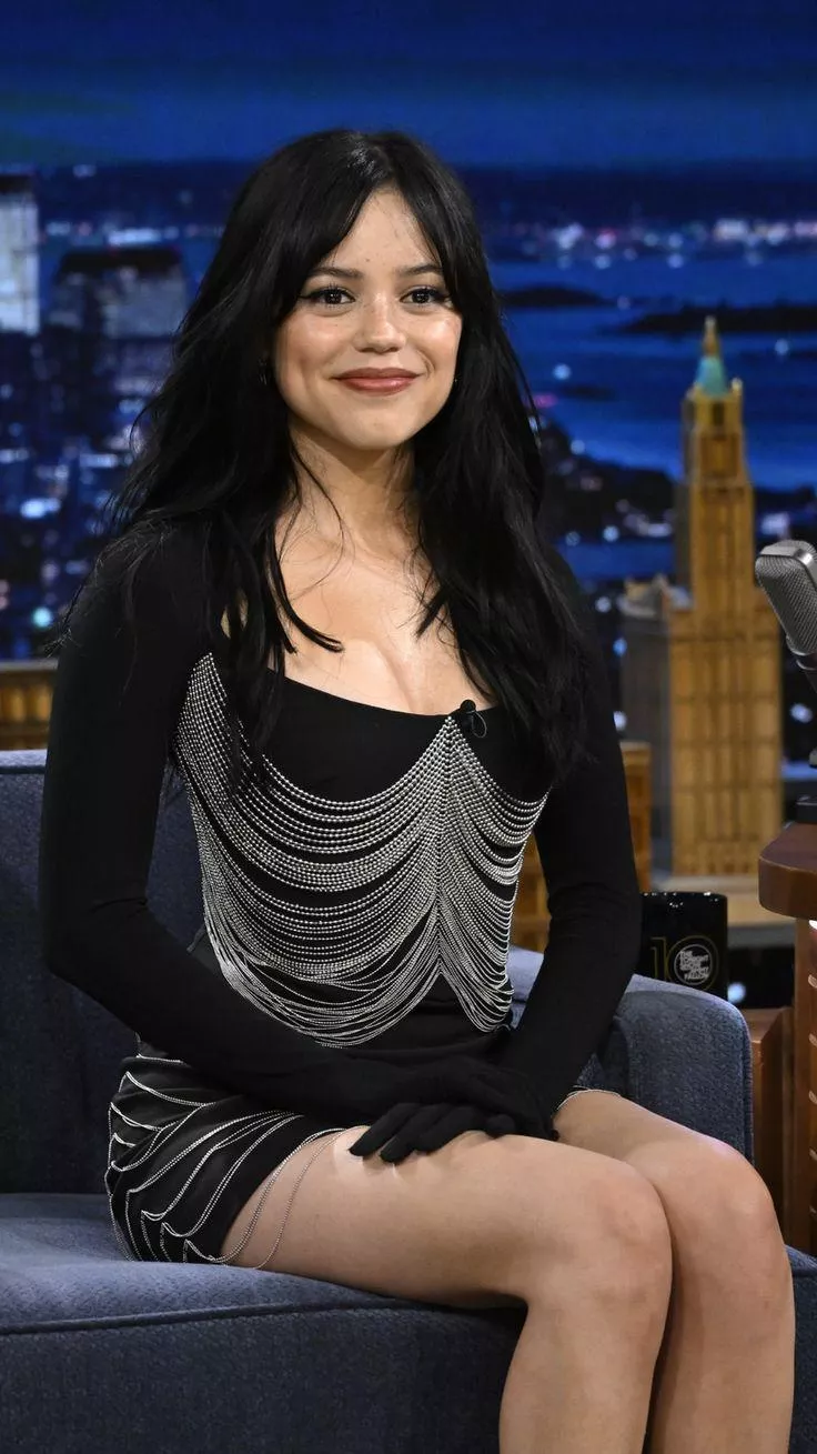 Jenna Ortega posted by Dull_Cheetah_7691