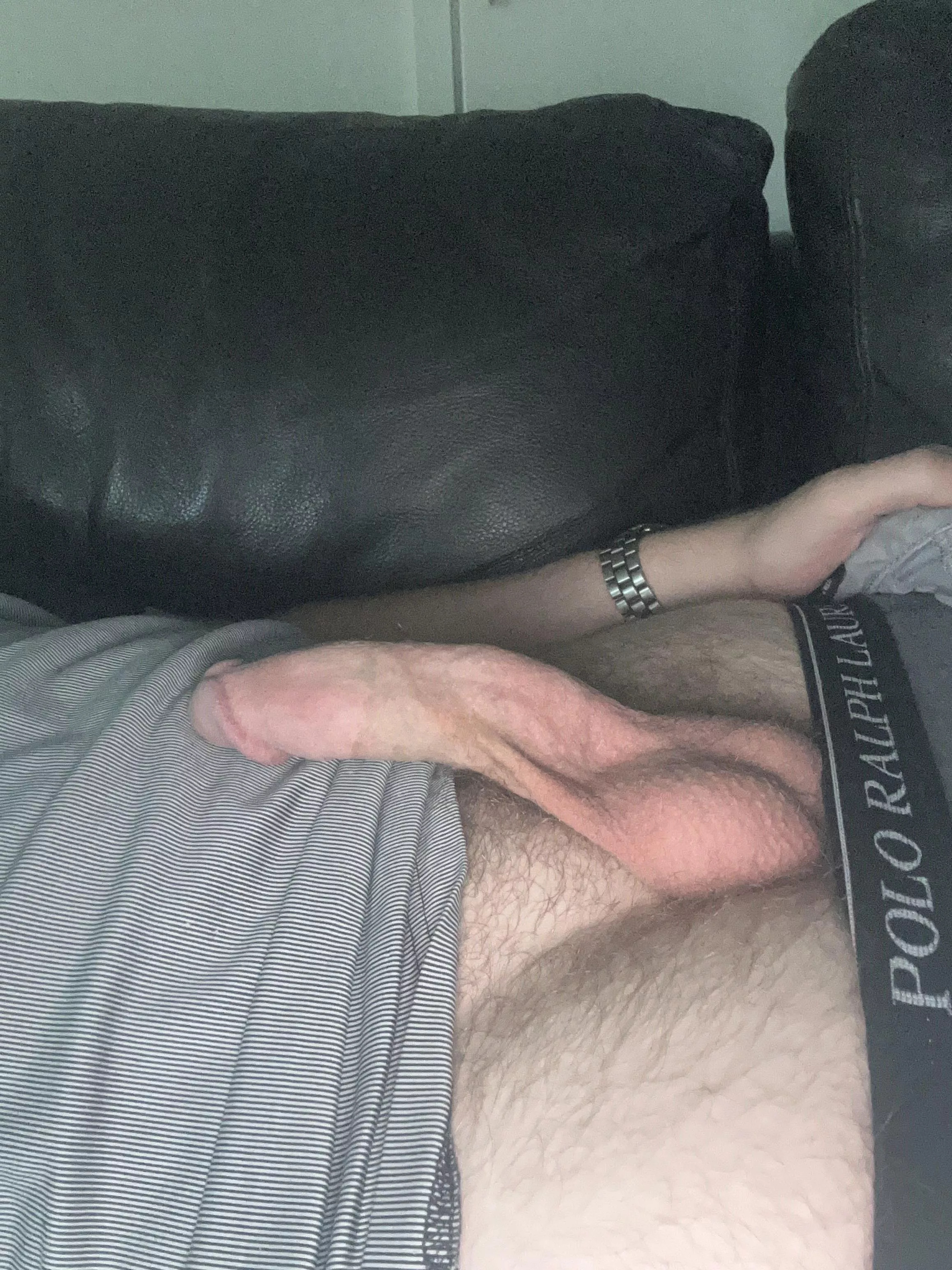 Just chillin wfh (25) posted by spaceboufresh69