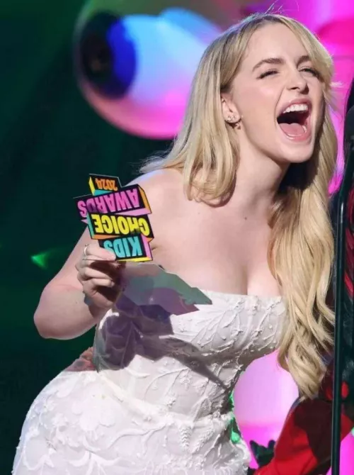 Mckenna Grace  by 5chfifty5