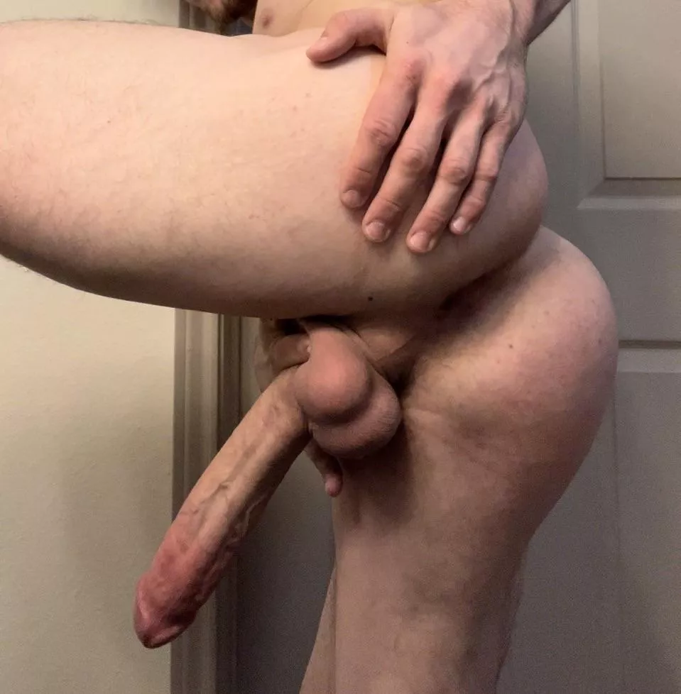 My hole is asking for you  posted by Blessed2113