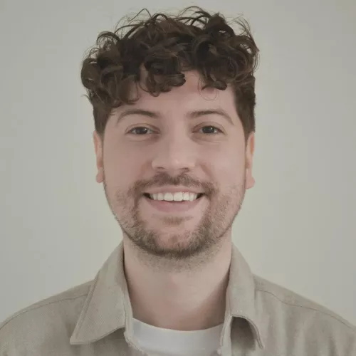 New profile pic 🌈 by PasAmoureux