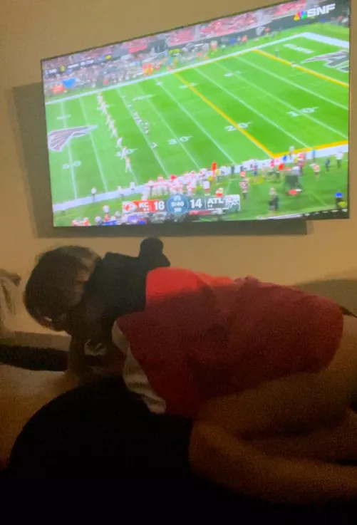 Not the best quality picture but nonetheless…what can be better than football and a BJ by TootsieTreasure69