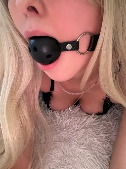 Shut my mouth, please.[f]
 by peachieeva