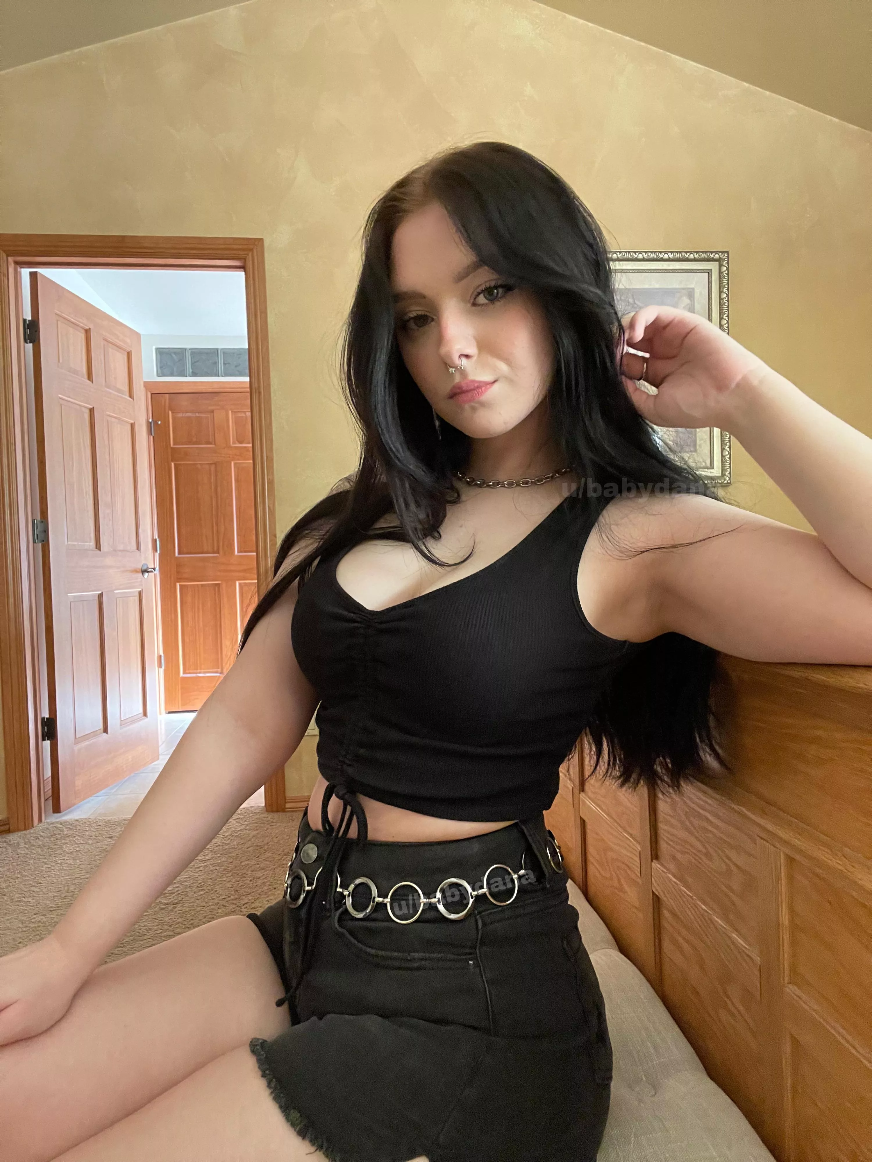 Thought this outfit was cute :) [F] [22] posted by babydana