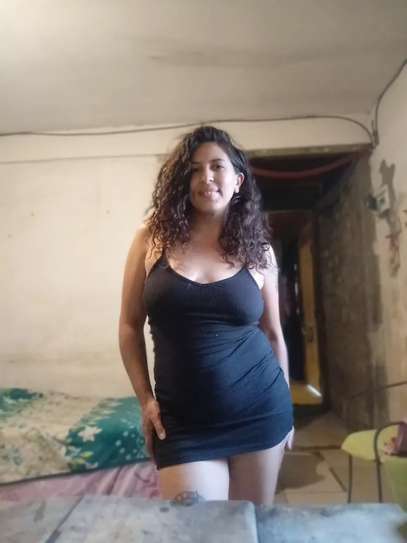 What do men call a latin mom that likes to fucks on the first date?? by pale_xx