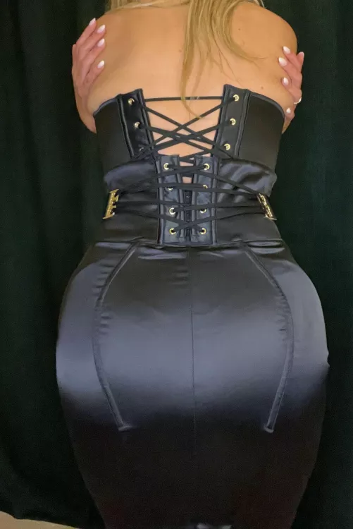 A little view from behind by legally_mel