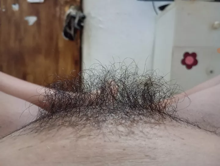 Creamy mound with bush  posted by lunalondonn