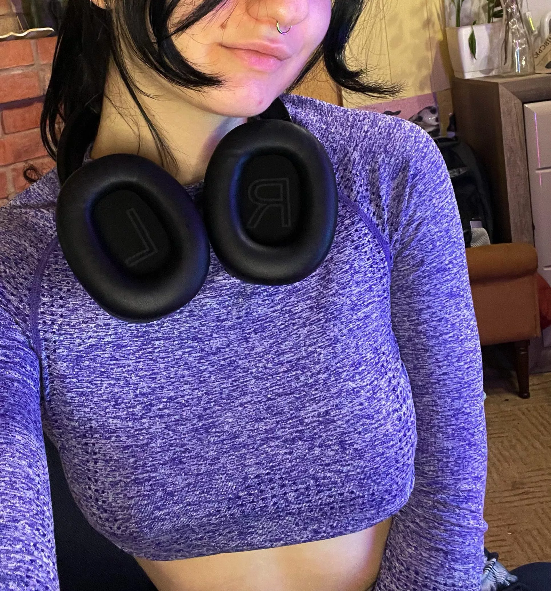 Does this sports bra make me look too hot posted by _star_sky