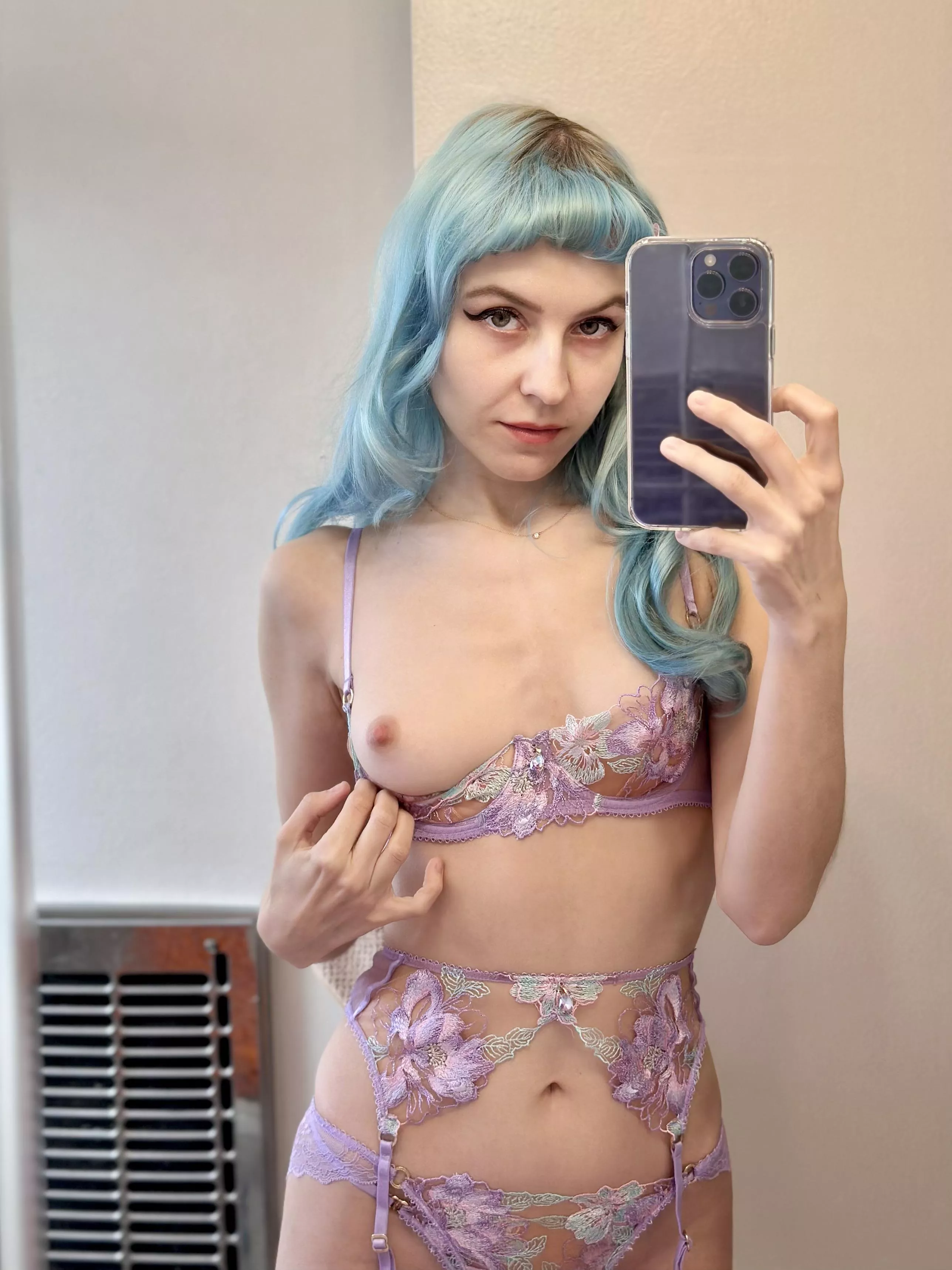 Fuck me gently or rail me rough? posted by TeslaPrincess69