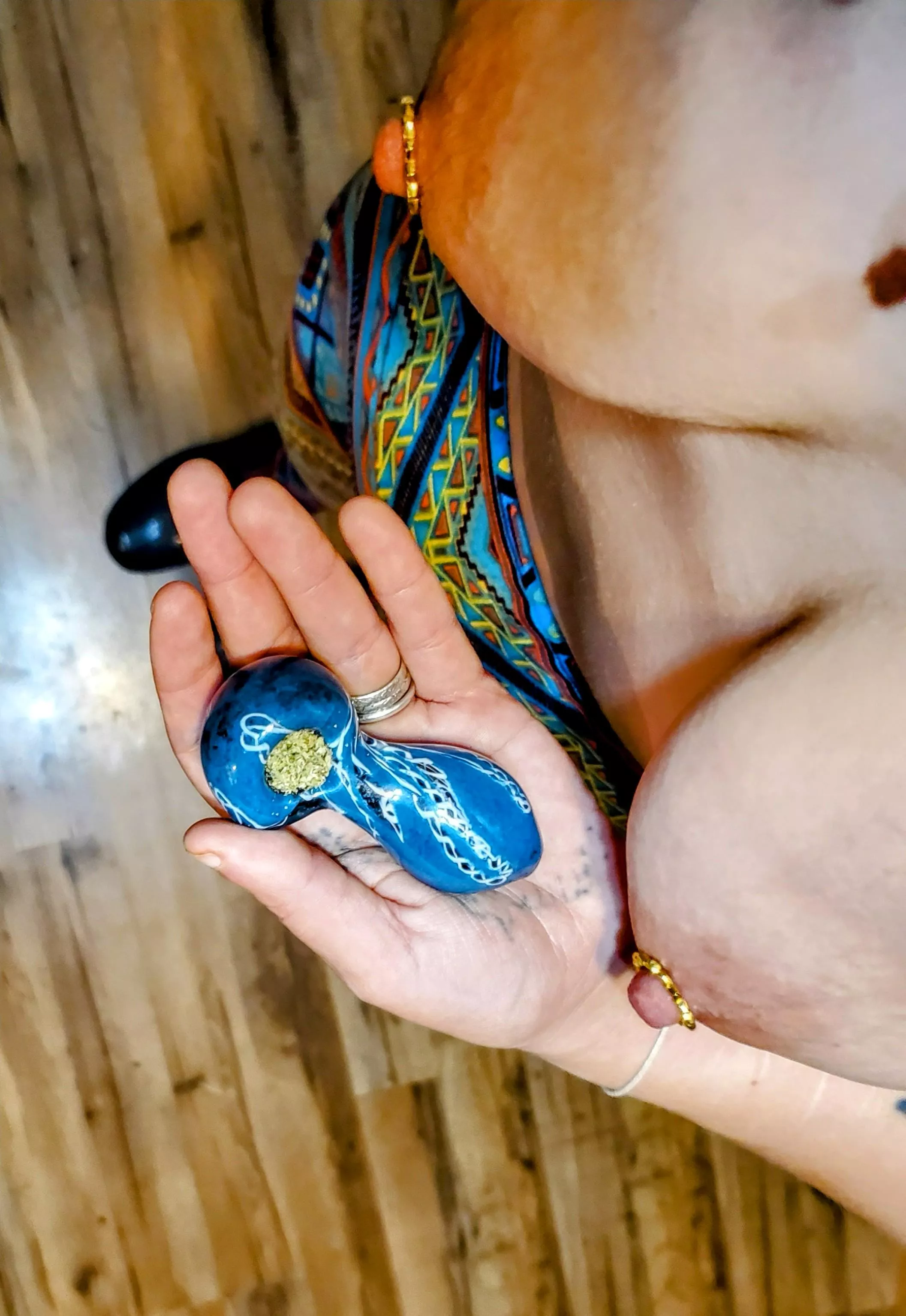 Good morning! Trying to decide i[f] I should put a hoodie on before I pop out for a smoke posted by Status_Stand3678