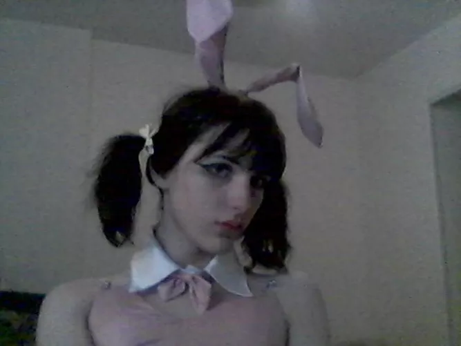 Hi 😖 by candeekitten