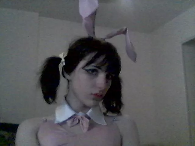 Hi 😖 posted by candeekitten