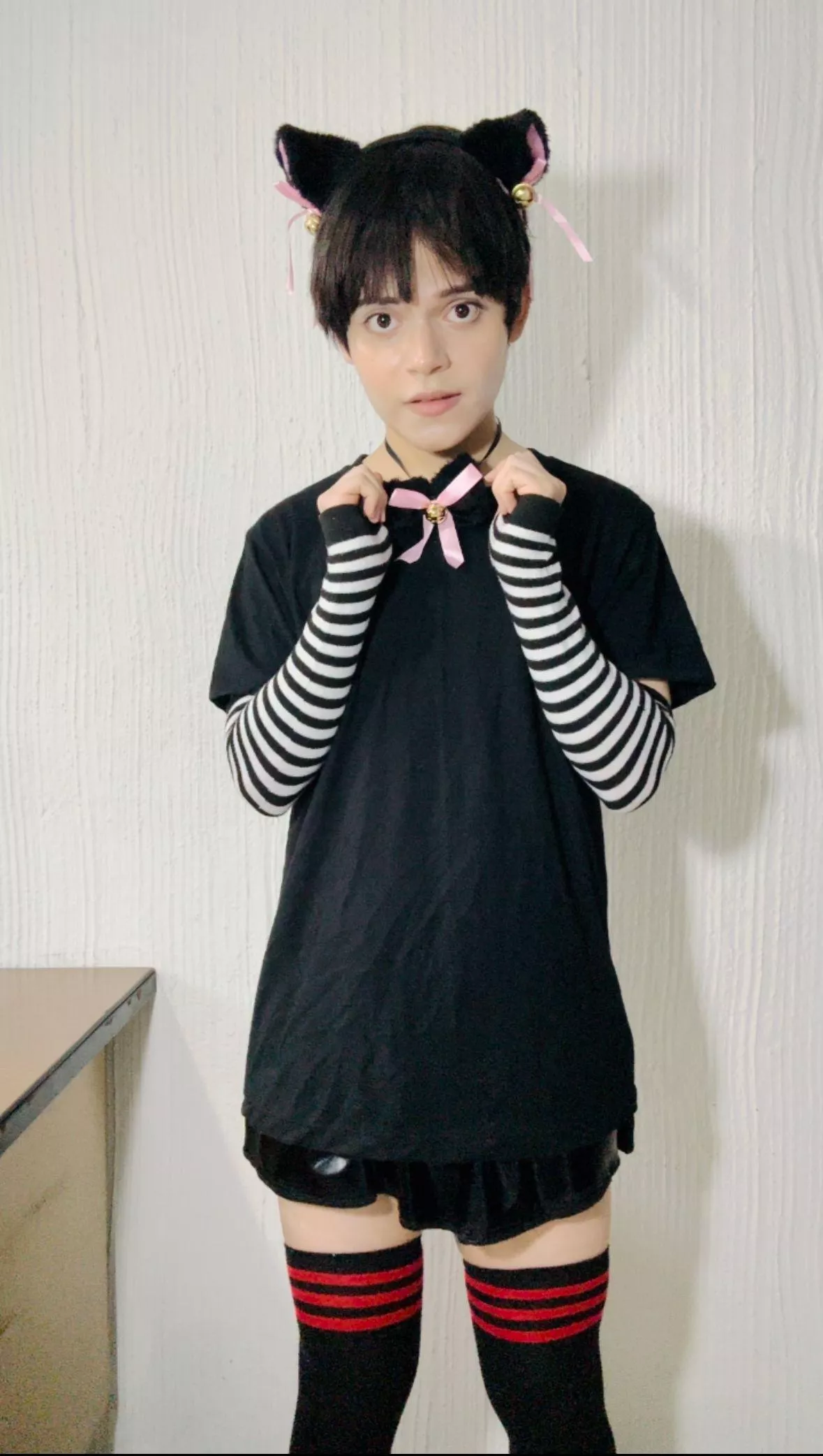 Hi:) posted by Moon_Unniverse