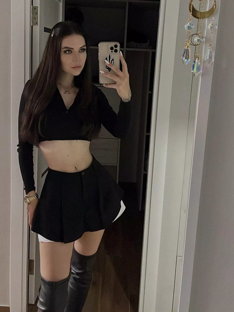 I adore my belly almost as much as I adore this top! posted by chantal_goldi