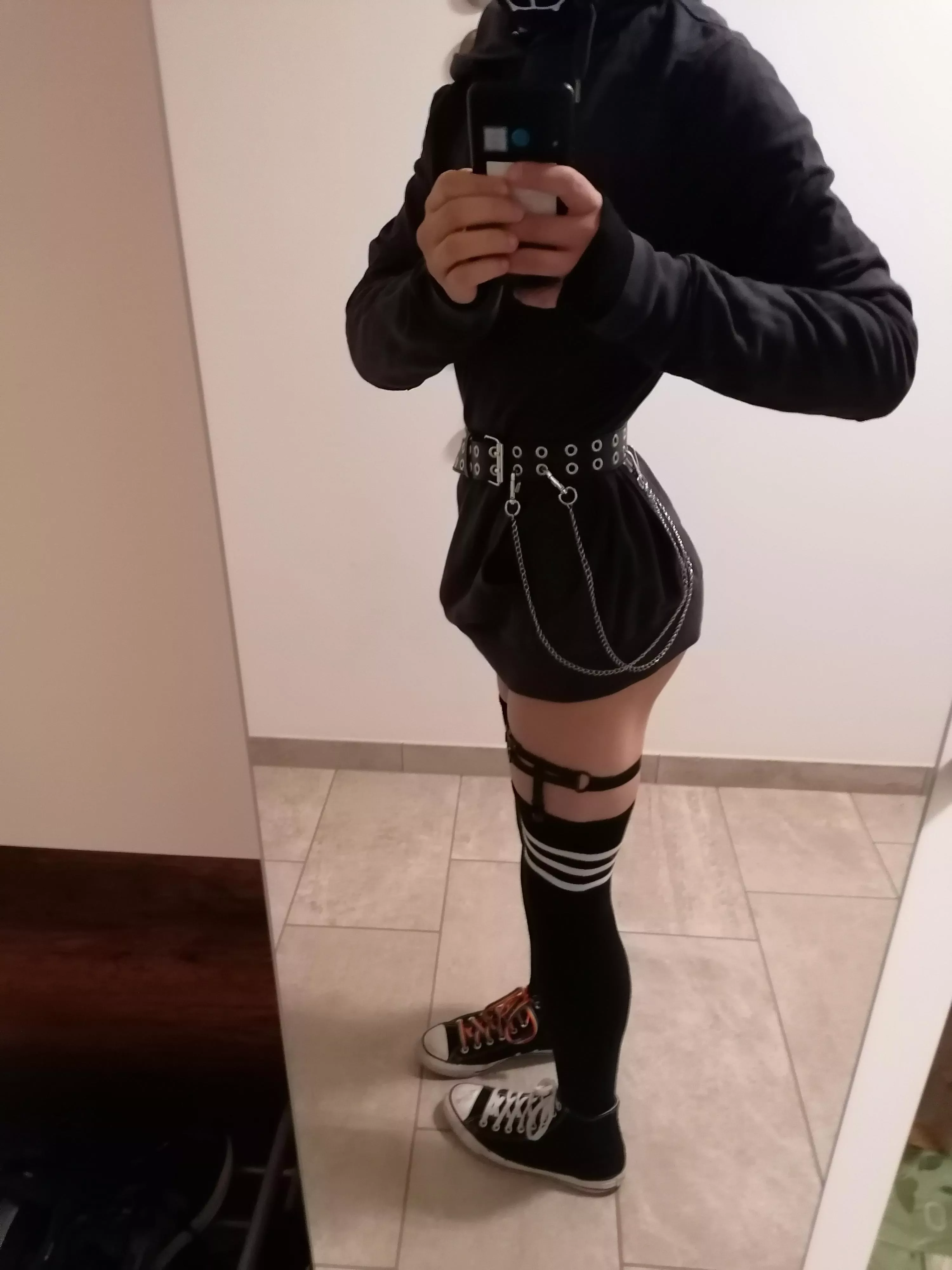 I felt cute in this :3 posted by slowlyway