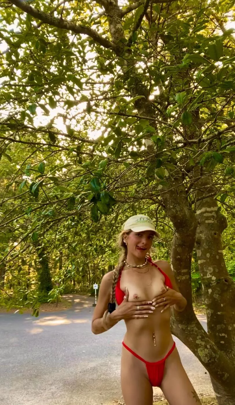 i hope seeing my tiny body makes you smile  posted by brain_dump101