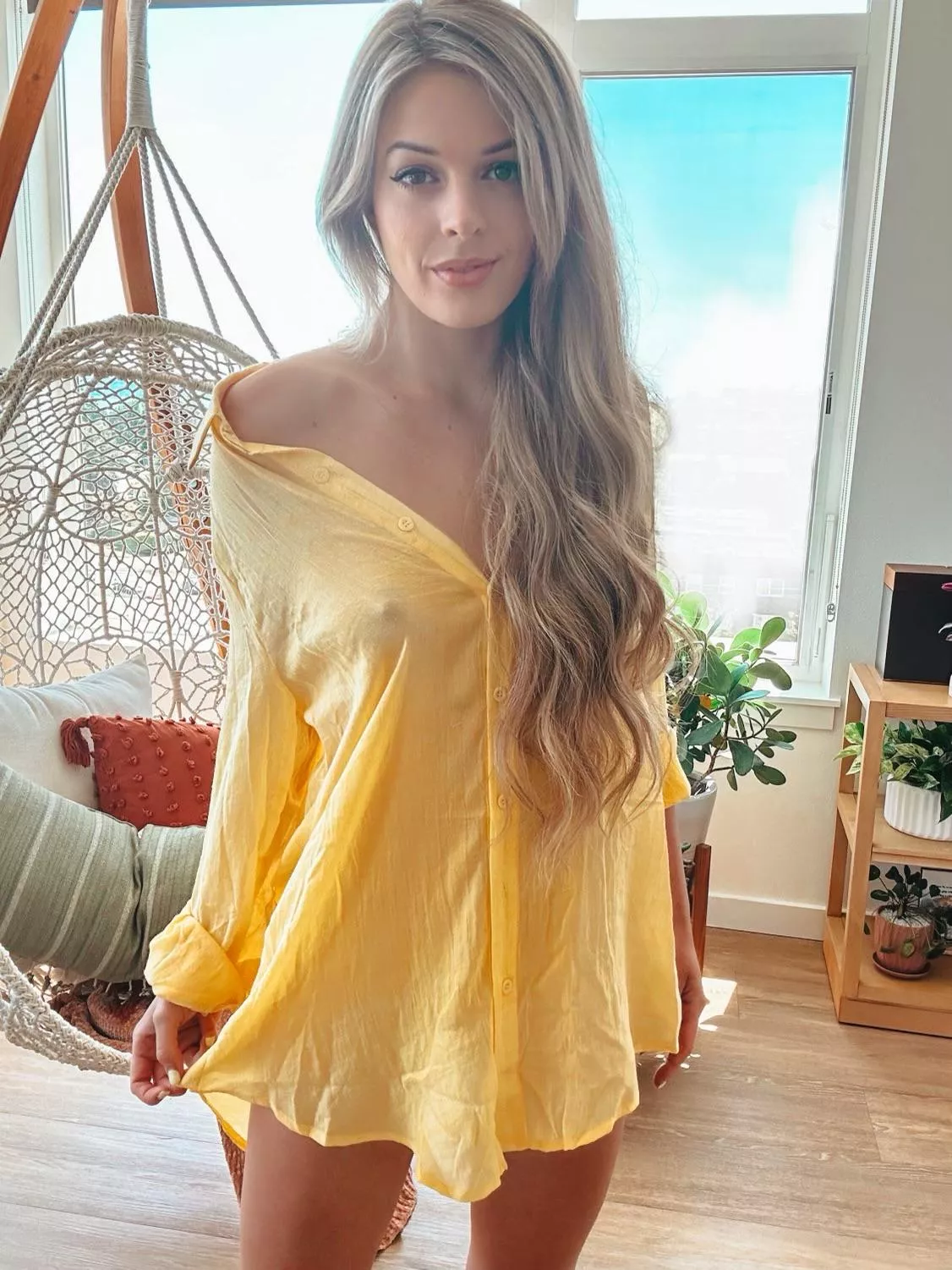 I may look innocent but I’m really just a dirty blonde posted by briblossom