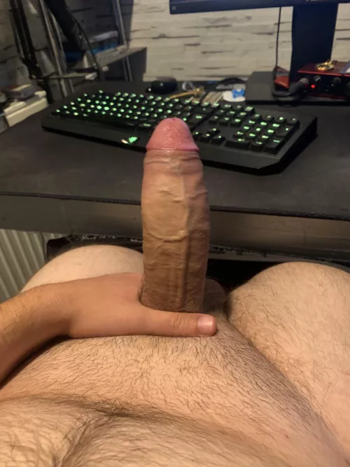 I need someone to come take a seat 🥰 by dndthrowaway1523