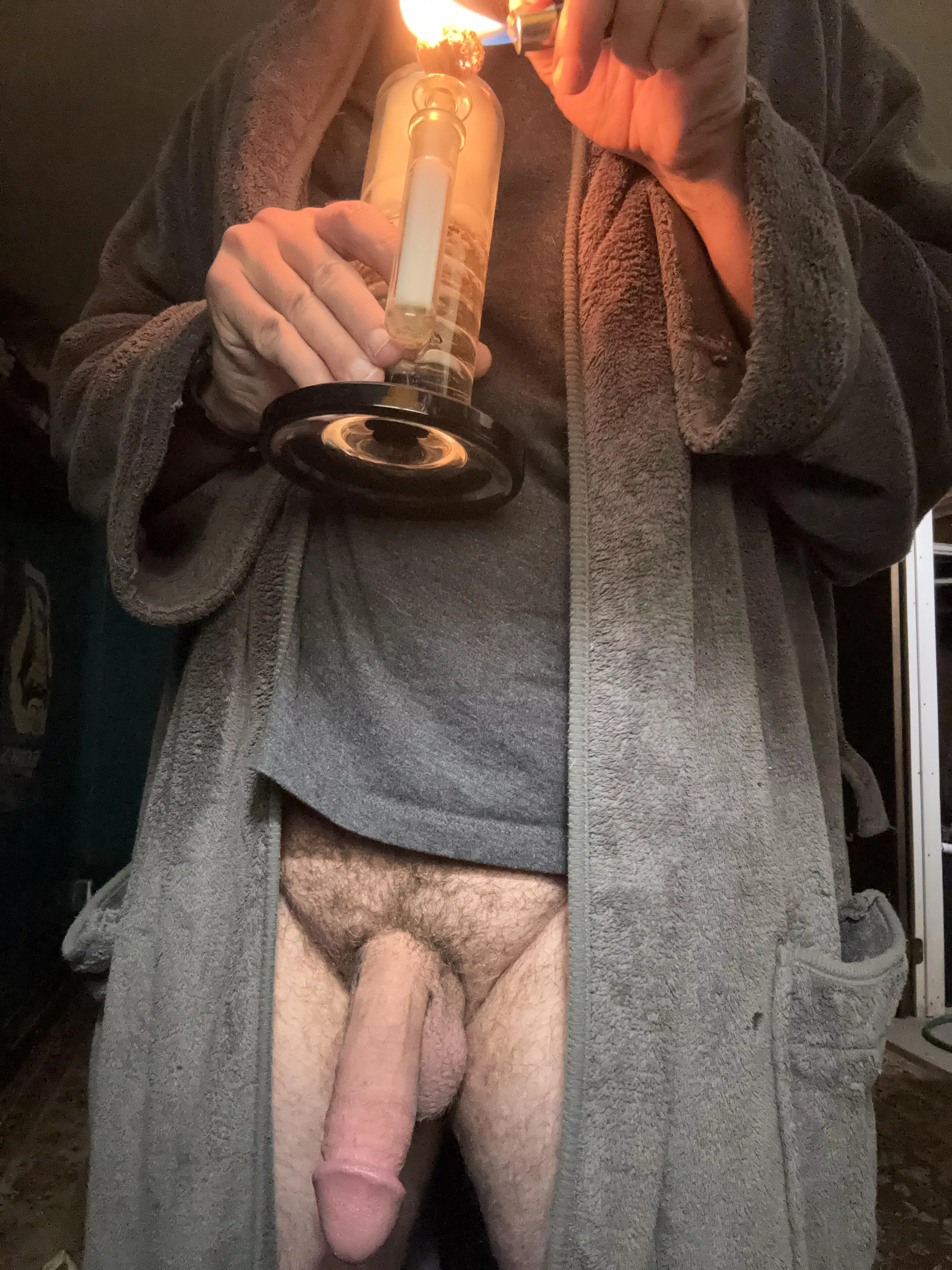 I took the day off, so enjoying a nice wake n bake while no one is ho[m]e.  Dad needed a day posted by Necessary_Pickle_657
