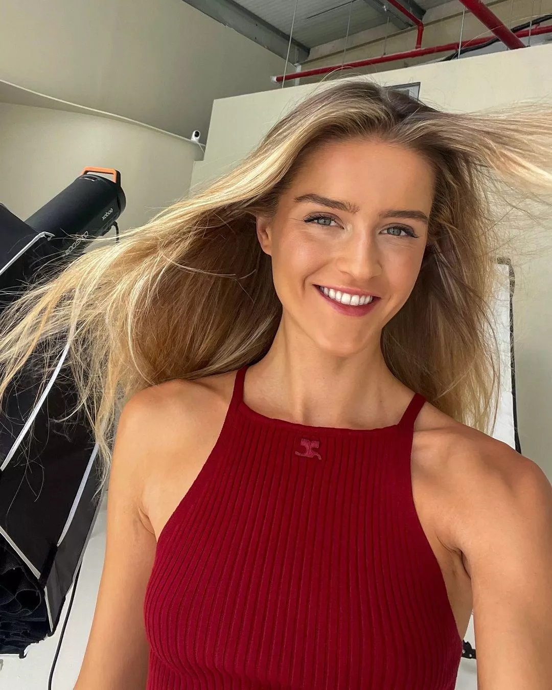 Ichelle Streekstra posted by sagar9175