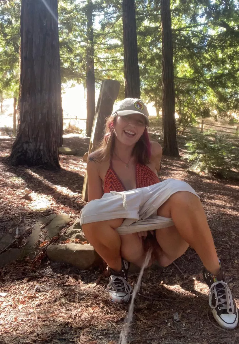 I’ve been wanting to pee on a stranger for a while now, my pee deserves to be a shower! 😈💦 posted by Critical-Storm1675