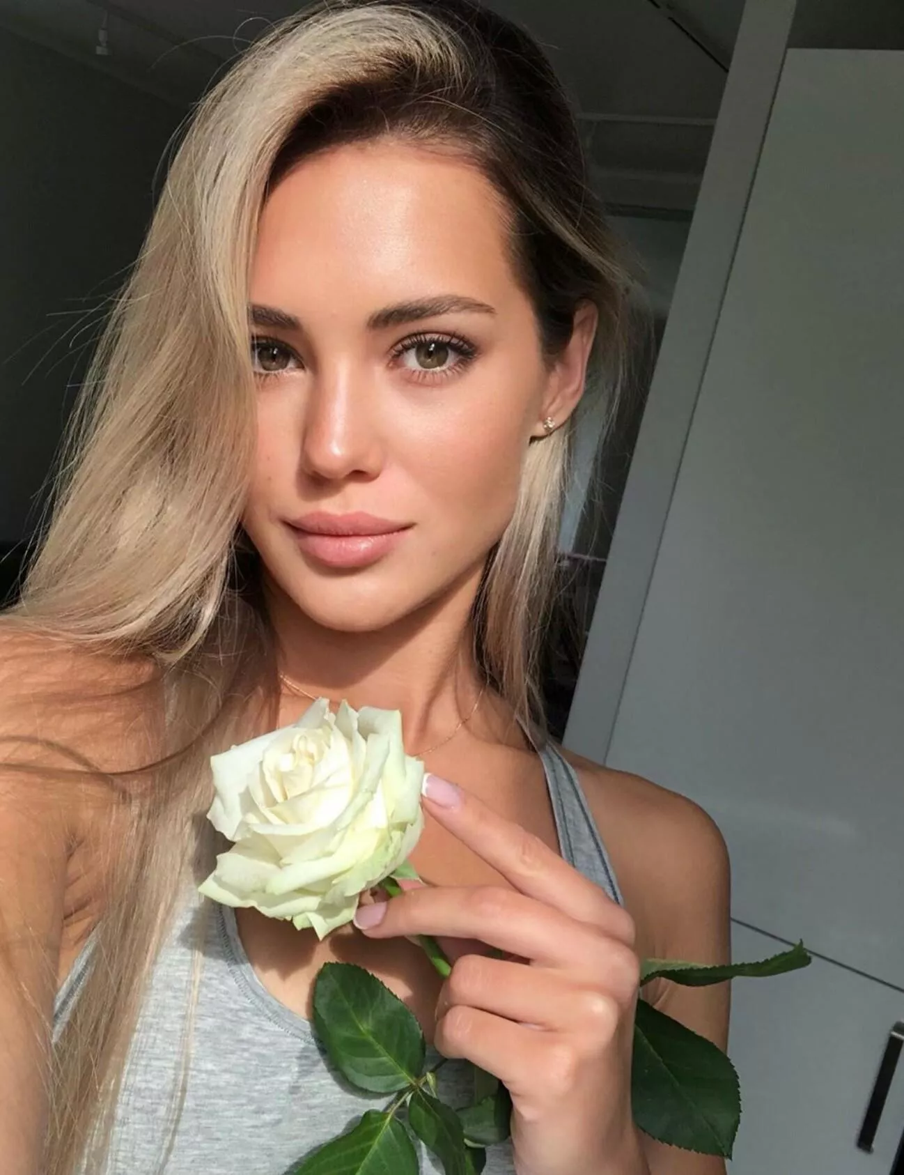 Larisa Goncharova posted by qwer5r