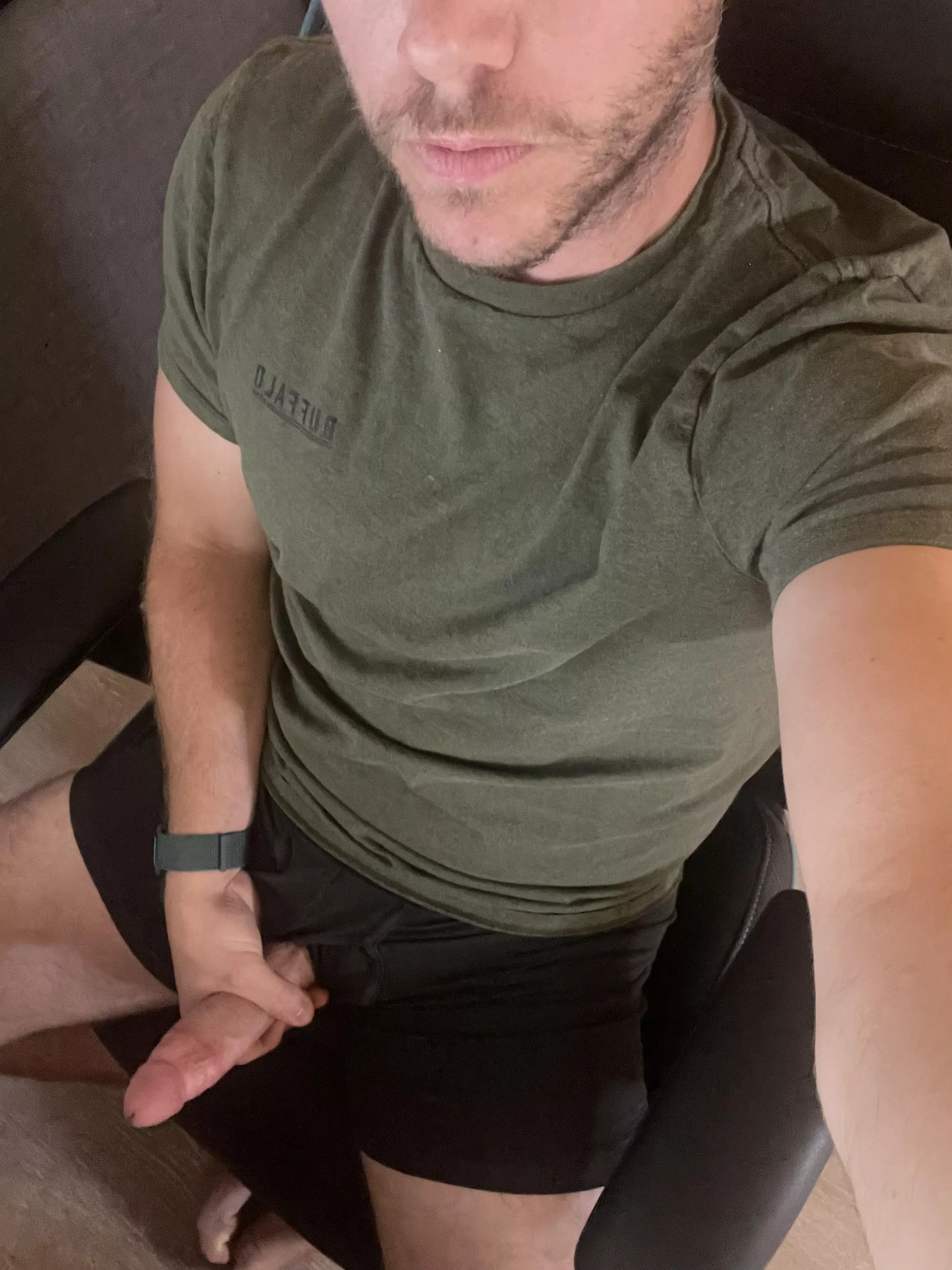 There is space under my desk while I work (35) posted by hockeyguy8988