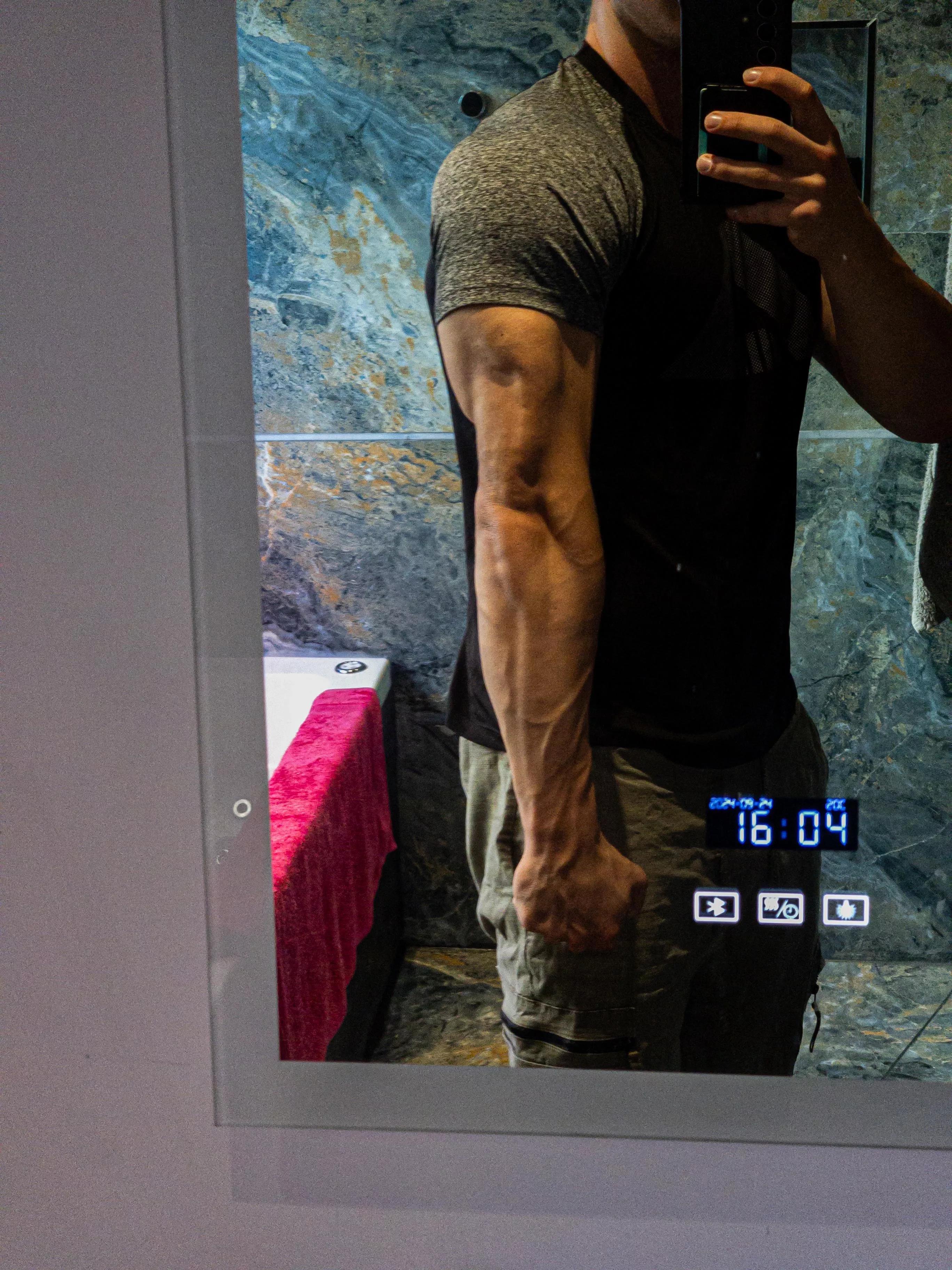 Vascular and shaved posted by MrAscetic