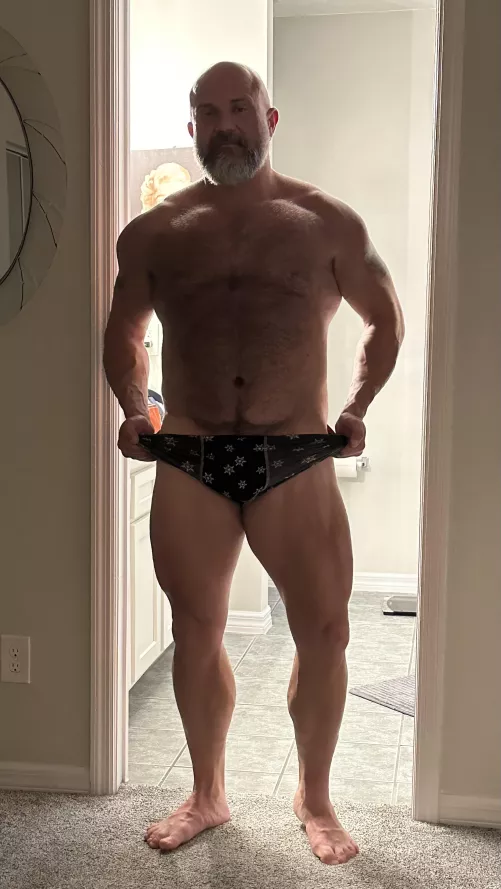 [44] Being lit from behind isn't doing me any disservice by ThickBeardedDad