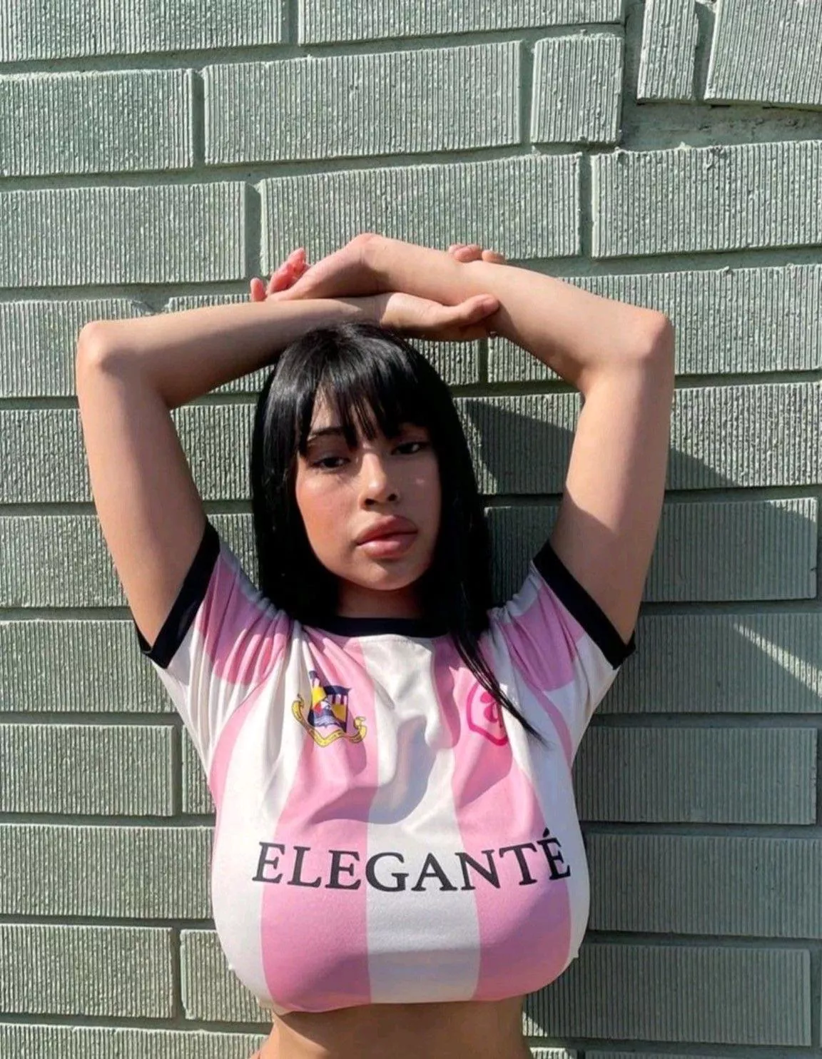 Elegante  posted by Heaveninmyway