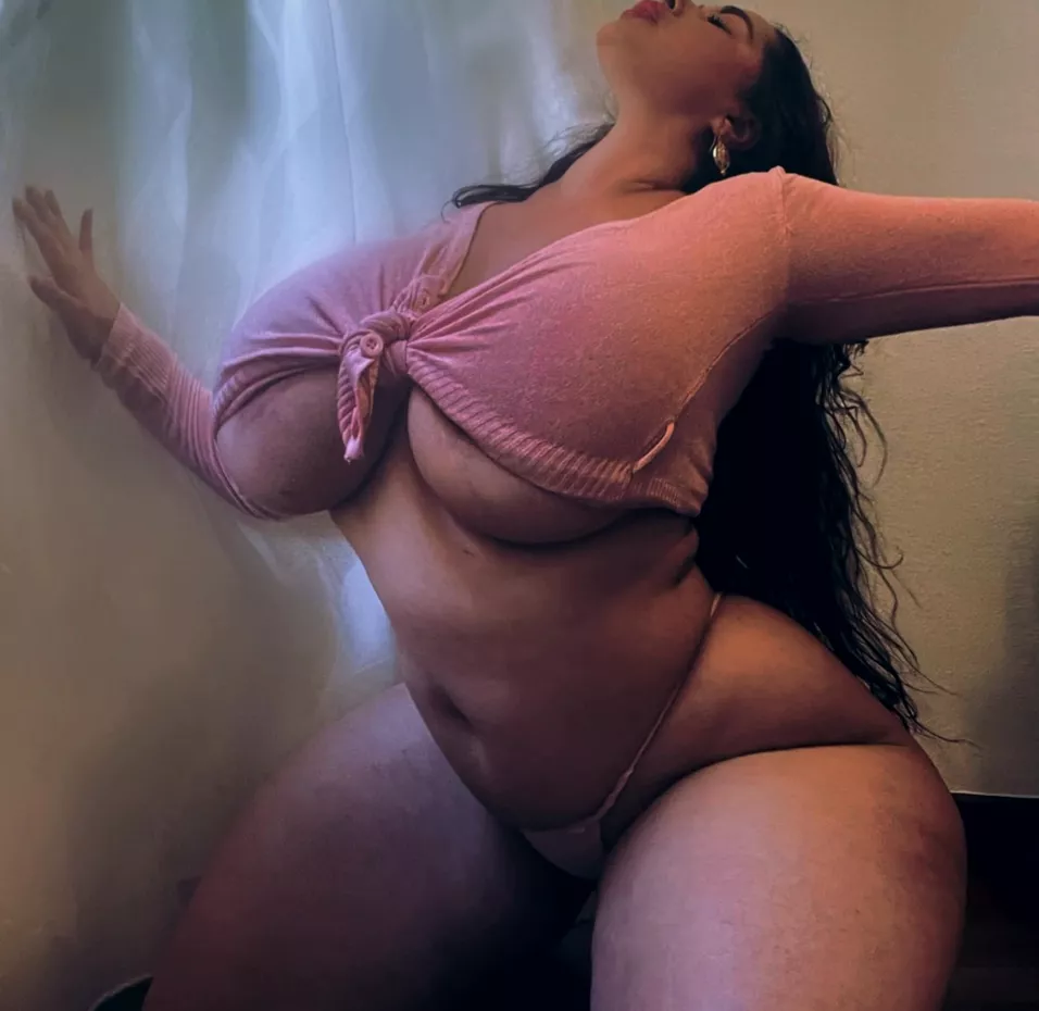 Front or back view? posted by prettyqueenbee