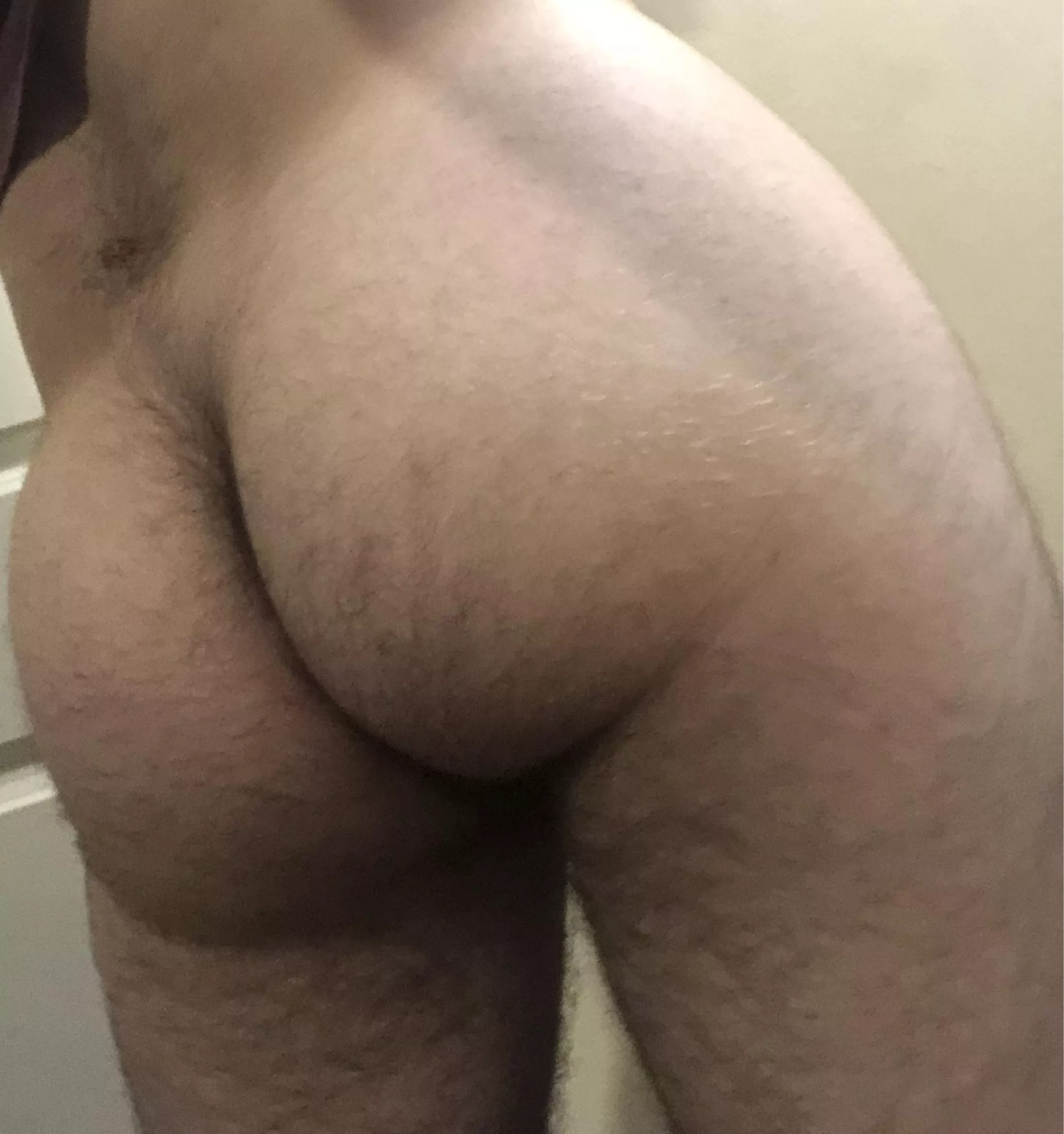 heard the people like a young hairy ass ;) posted by illimitvir