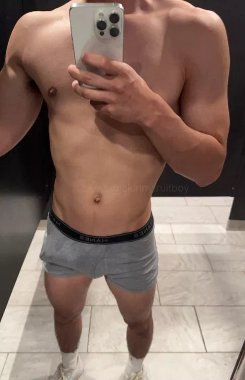 how’s my gym bulge look by jakeMm2002
