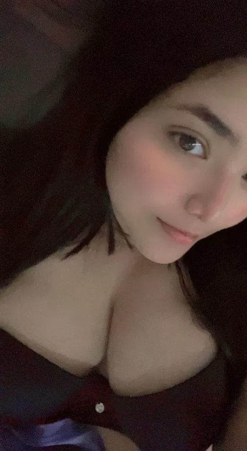 I'm available for sexting VC gfe custom... Ask menu Snapchat rojascristins... Only buyer by untilendthe