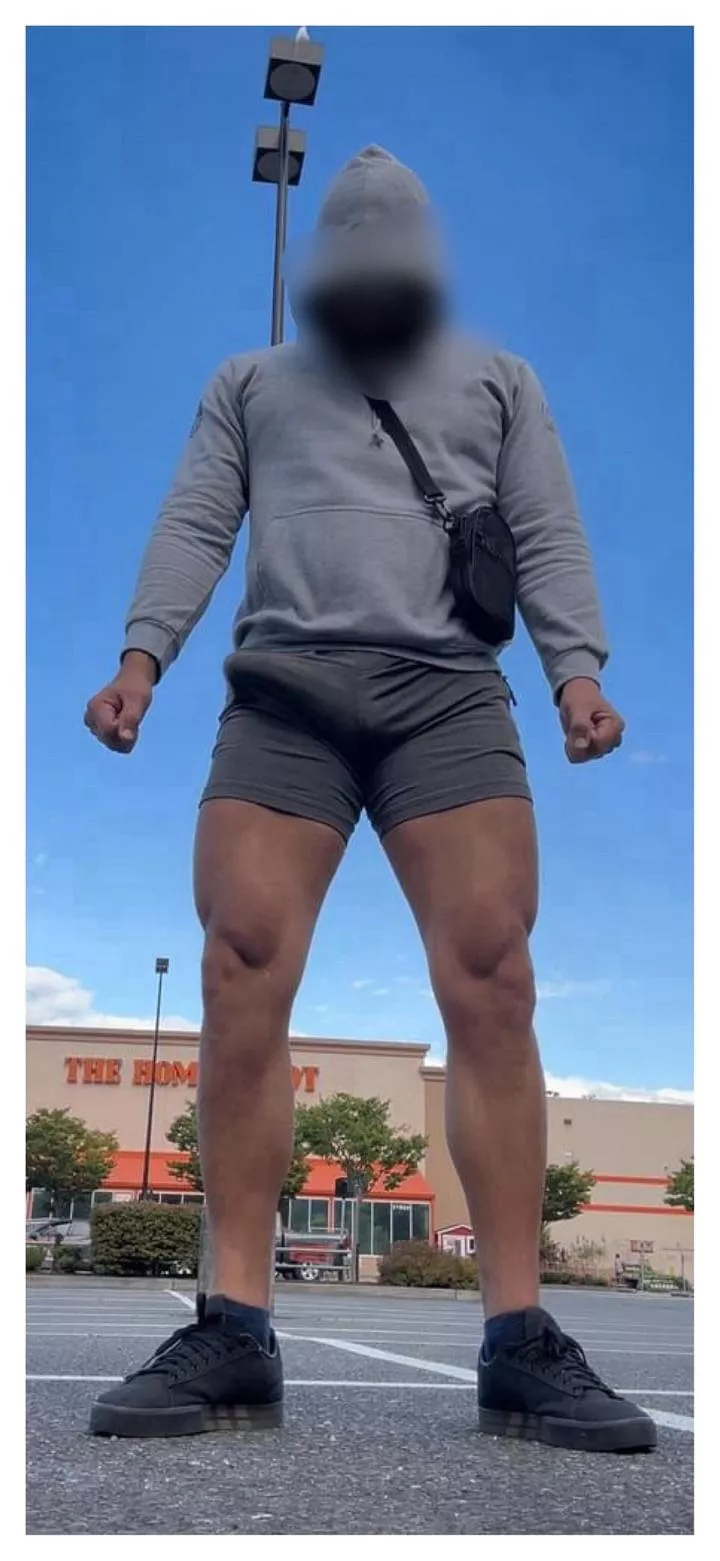 In front of Home Depot is crazy lol 🤷🏻‍♂️  HMU! posted by lowkeynotreal1y