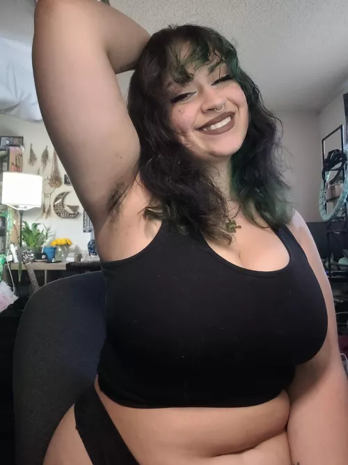 i've got too many curves to count tbh call me a circle by gutr0t