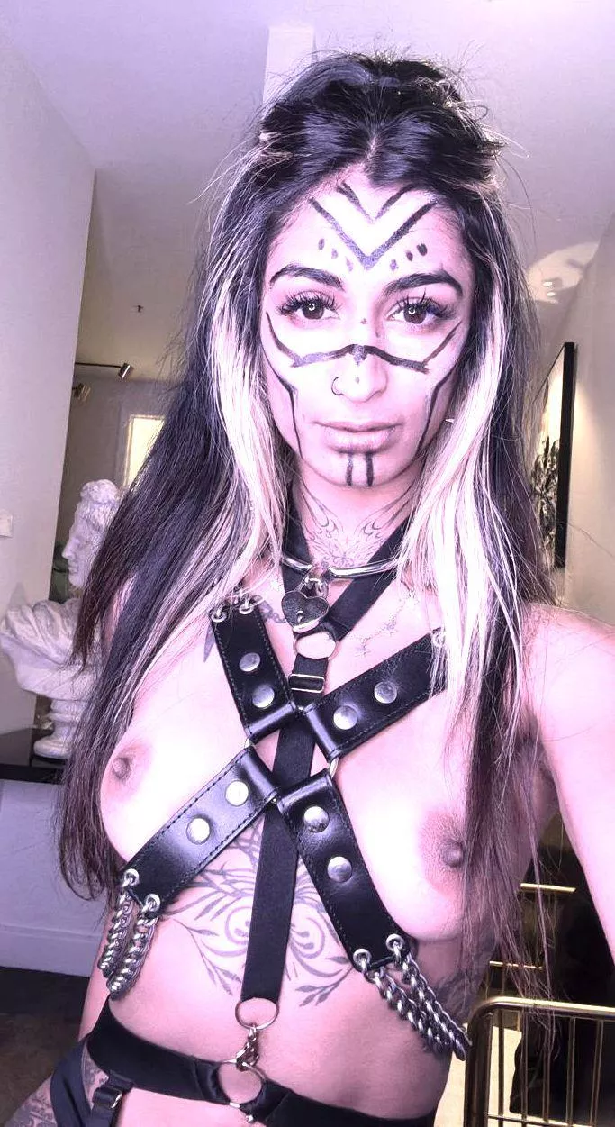 Let me know if you'd fuck me posted by FunnyyCupcake