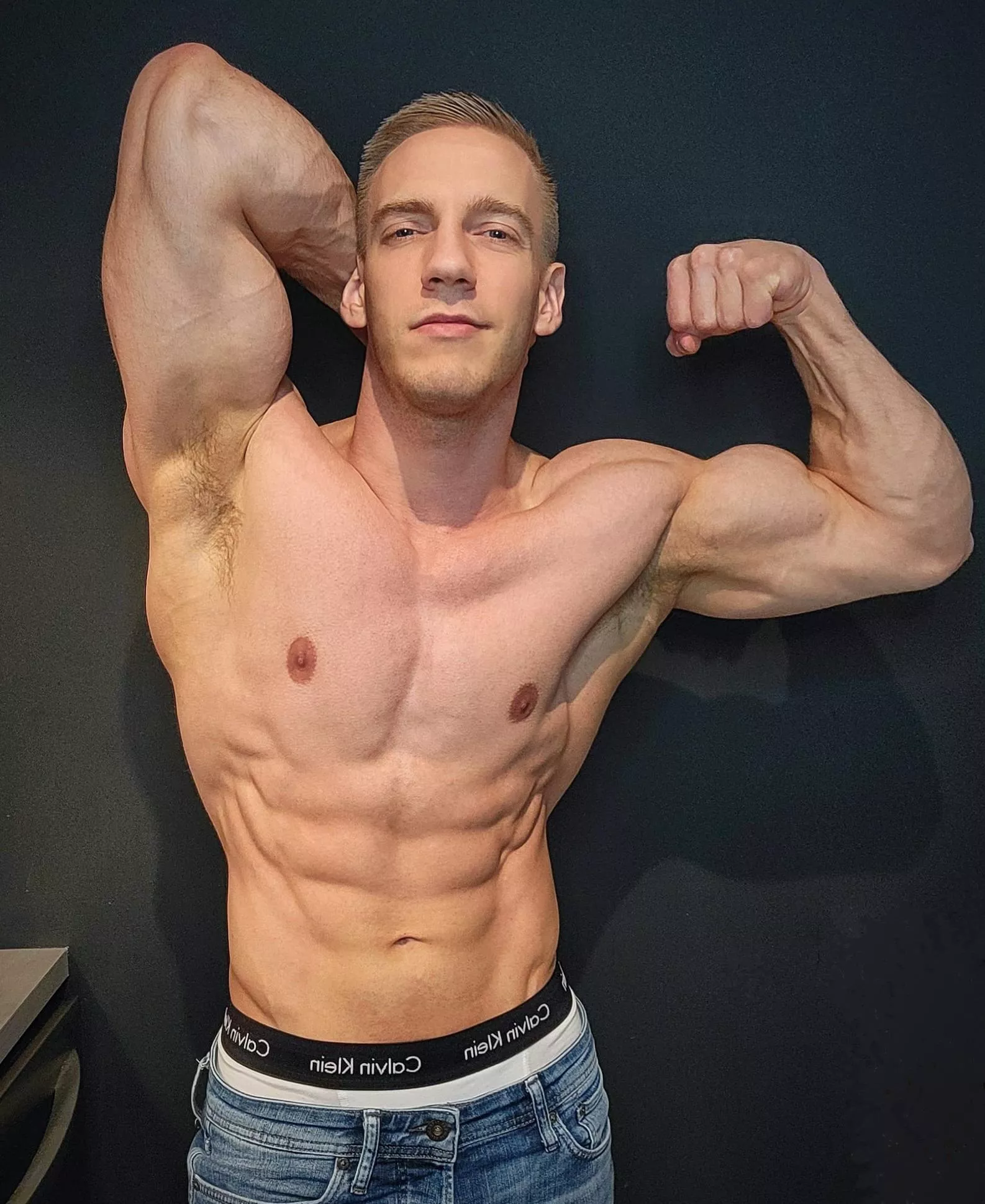 Lick me like a lolipop 🍭💦 posted by John_fitness91