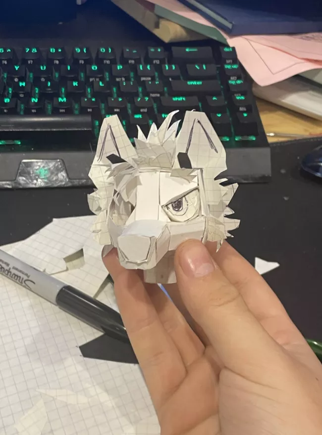 Made a mini paper model of my Sona, still a few things I need to do to it. posted by symkao
