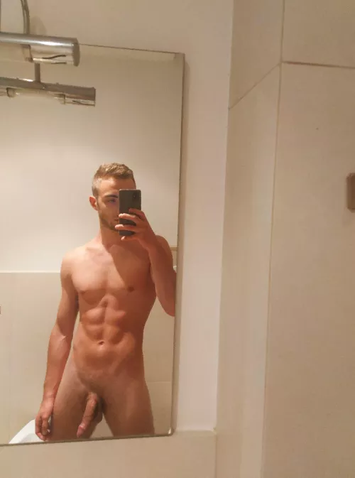 New here, what do you think about me? [25] by bondo97