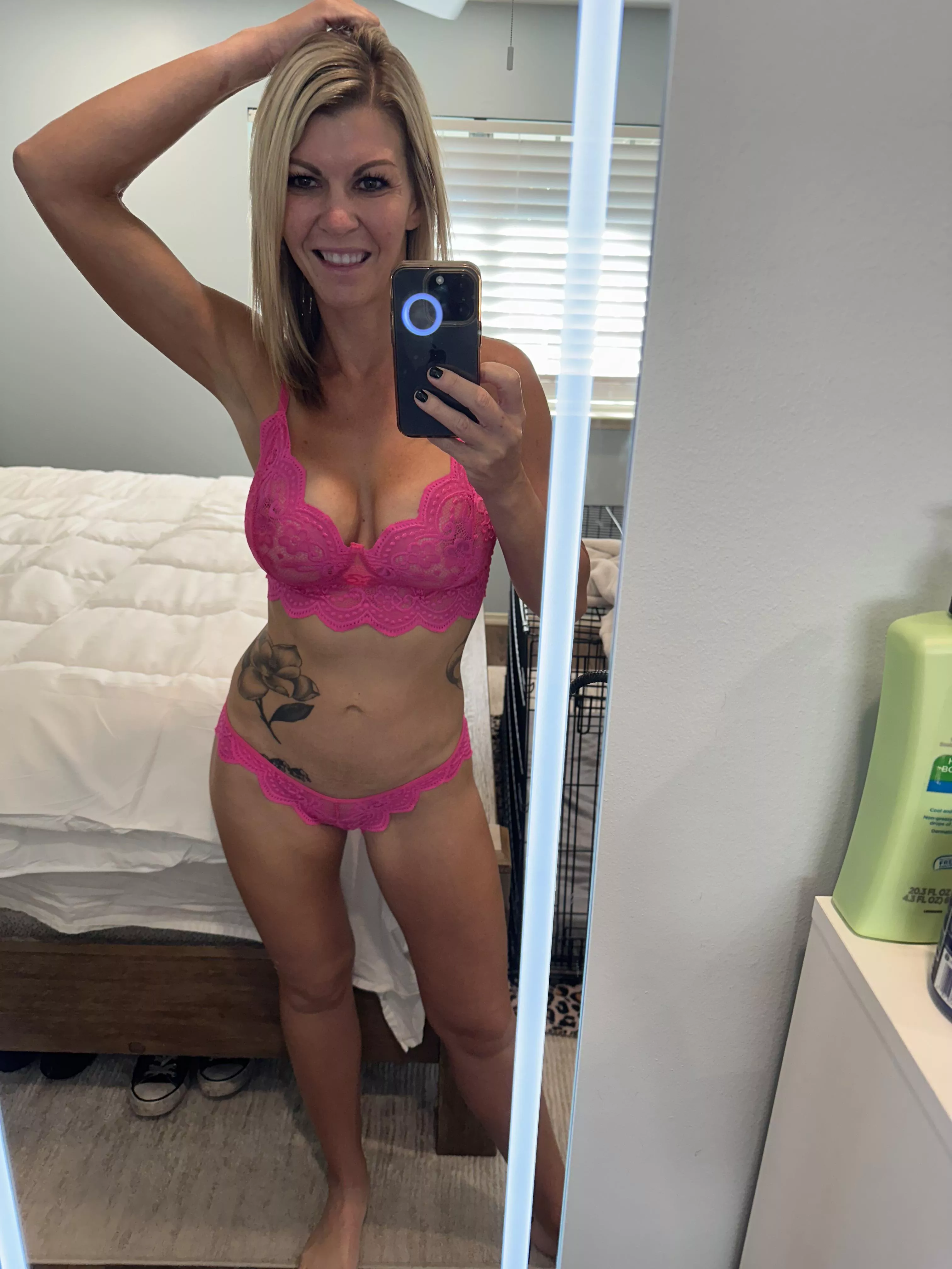 Really trying to figure out how to show off my bra and panties under my dress today, any thoughts  posted by fitnesswife1983