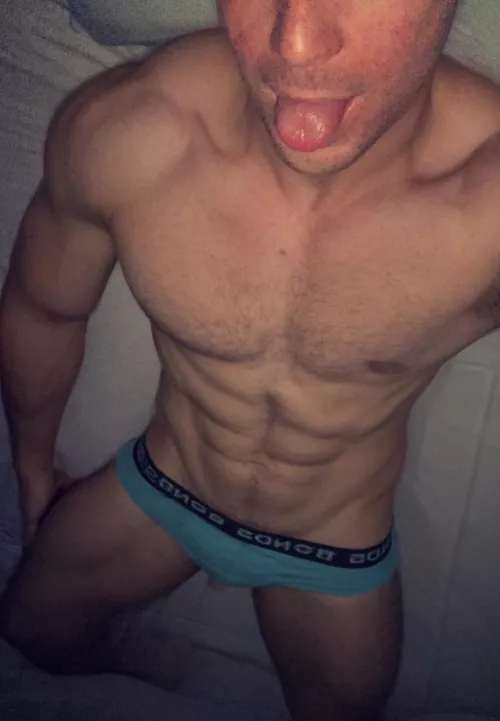 When you wake up shredded. 🔪 by Oiledupthrowaway069