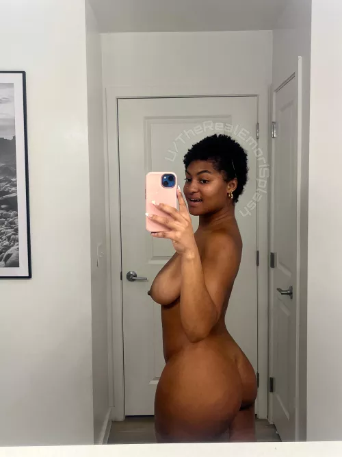 Worship my body  by TheRealEmoriSplash