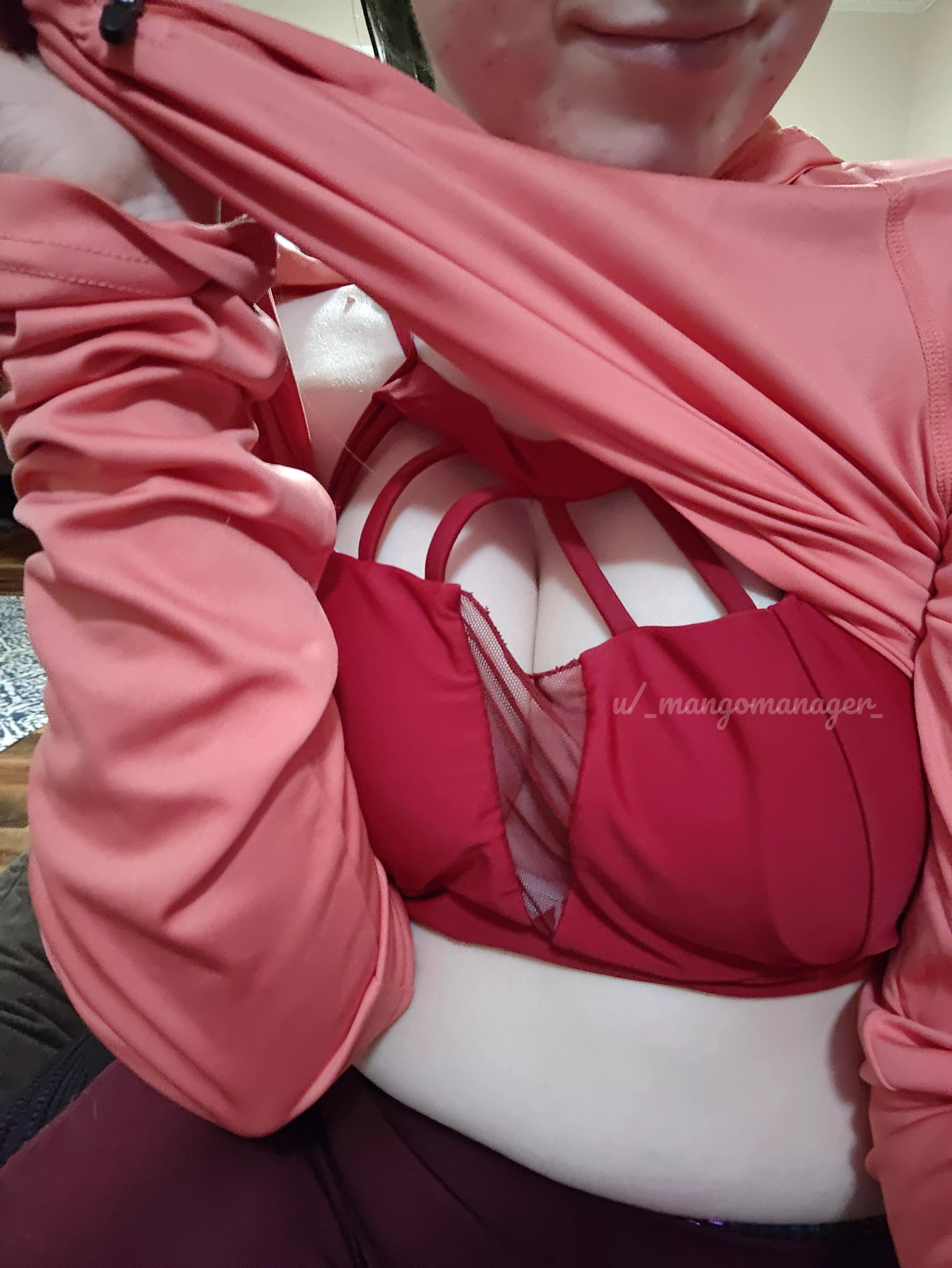 A peek of my cutest bra, in a monochrome mood posted by _mangomanager_