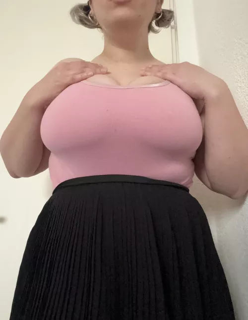 Cute chubby (@chiarabunnyvip) [onlyfans] by chiara_bunny
