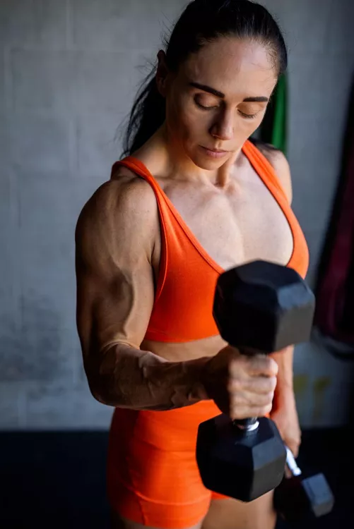 Getting in an arm pump by vanessaarizonaxxx