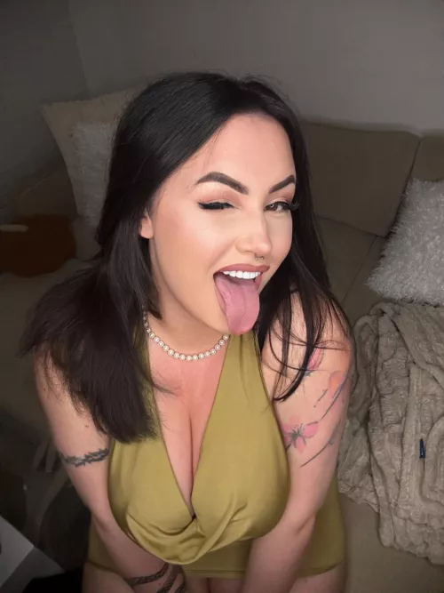 happy hump day everyonee by floozysue