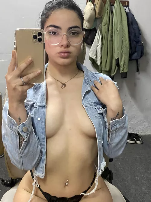 I dont want my class to know im a slut but i cant help it by OkCod704